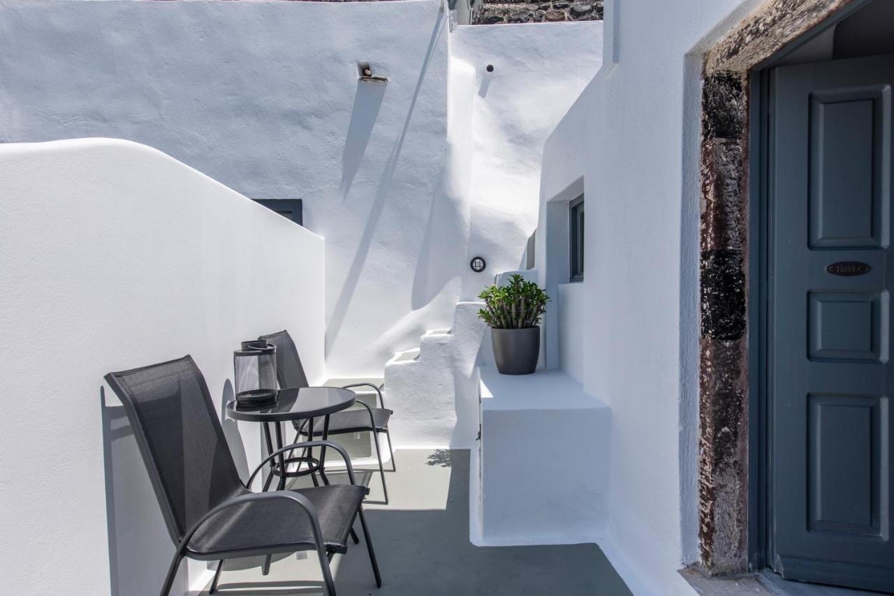 Noelia Suites Oia  Bagian luar foto